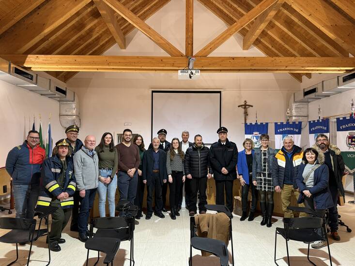 Gruppenfoto mit Vertreterinnen und Vertretern der Stadt Remseck am Neckar und San Giovanni di Fassa.